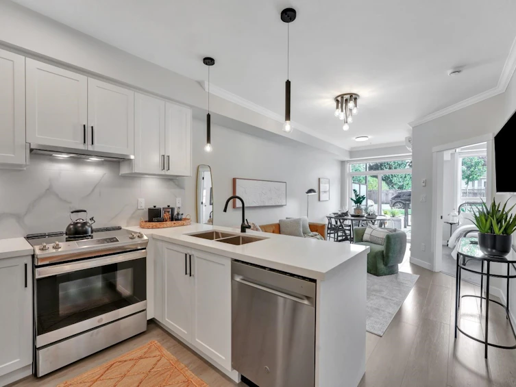 313-12143 223 Street, Maple Ridge, BC, V2X 5Y6 - 12