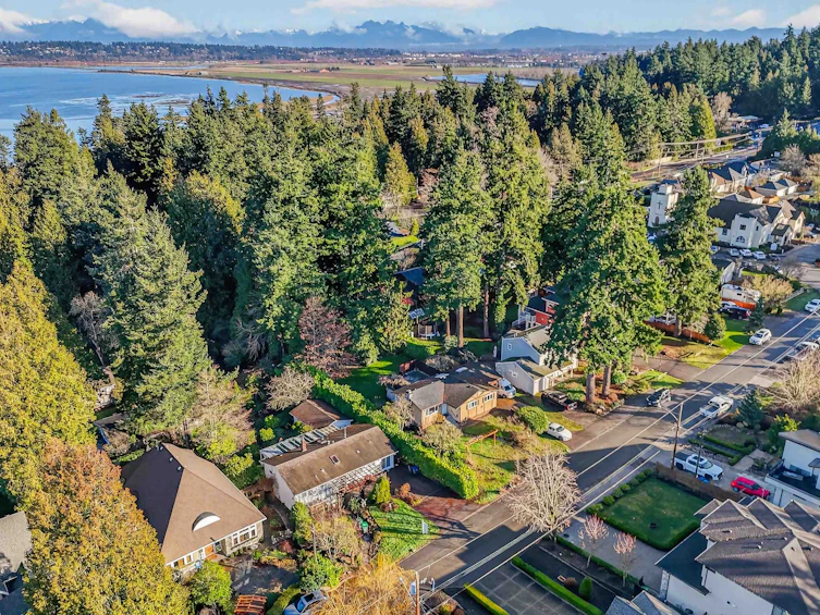 12645 27a Avenue, Surrey, BC, V4A 2N4 - 4