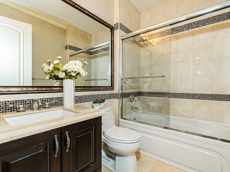 1657 W 58th Avenue, Vancouver, BC, V6P 1W8 - 29