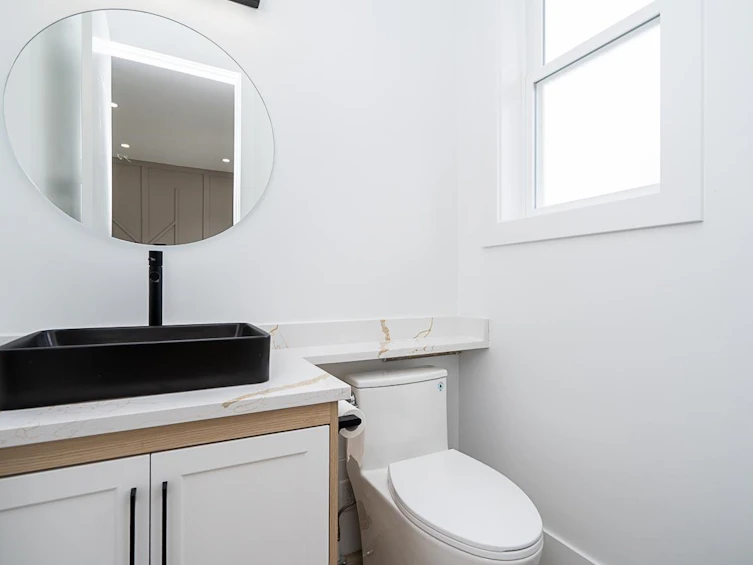 2033 168 Street, Surrey, BC, V3Z 1H1 - 14
