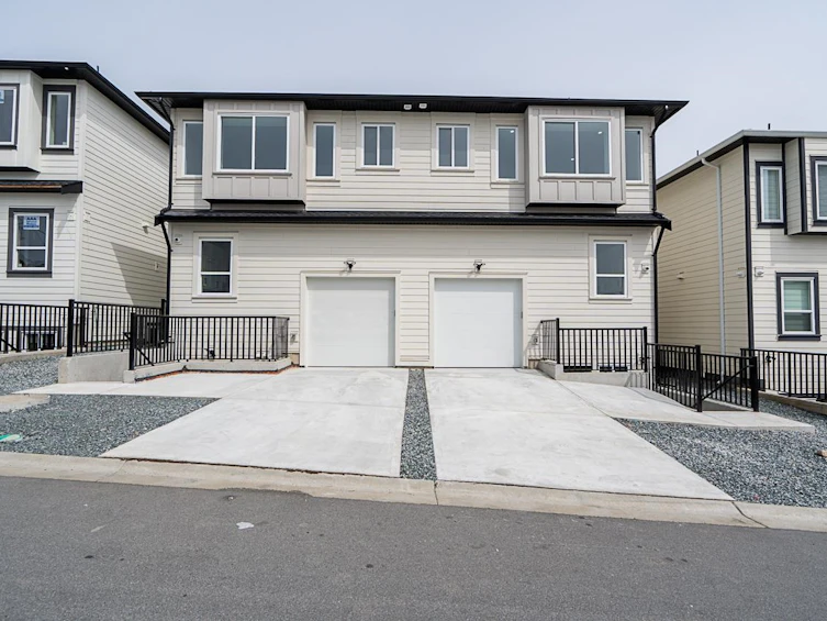 2033 168 Street, Surrey, BC, V3Z 1H1 - 23