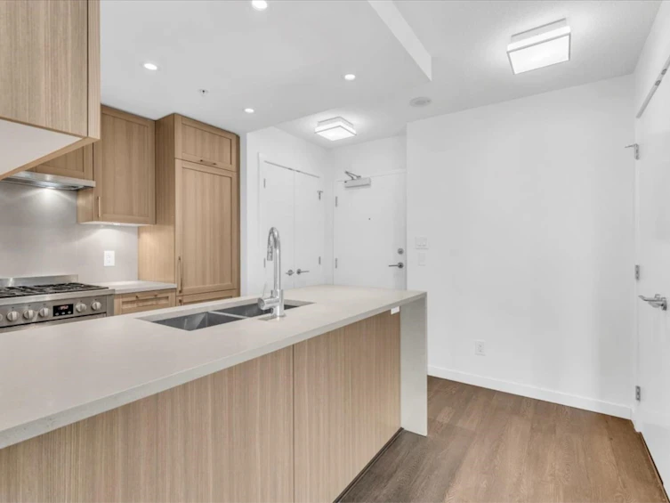2502-5665 Boundary Road, Vancouver, BC, V5R 0E4 - 9