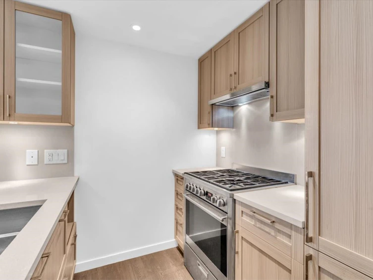 2502-5665 Boundary Road, Vancouver, BC, V5R 0E4 - 12
