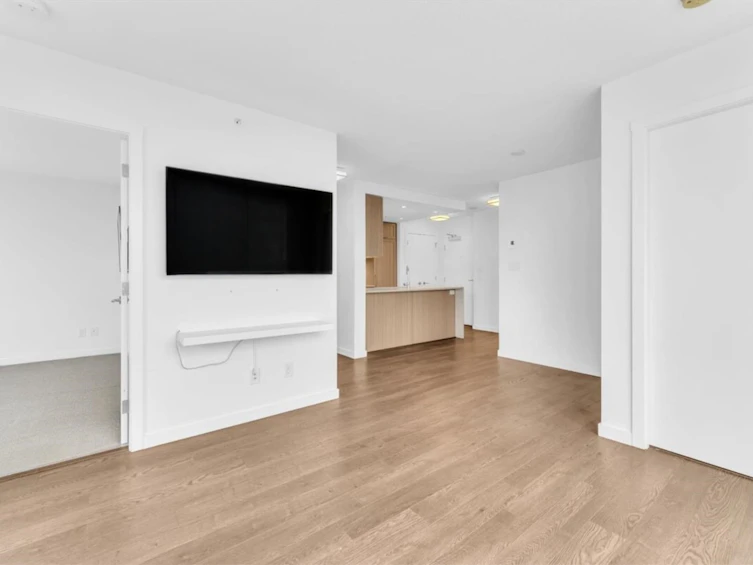 2502-5665 Boundary Road, Vancouver, BC, V5R 0E4 - 7