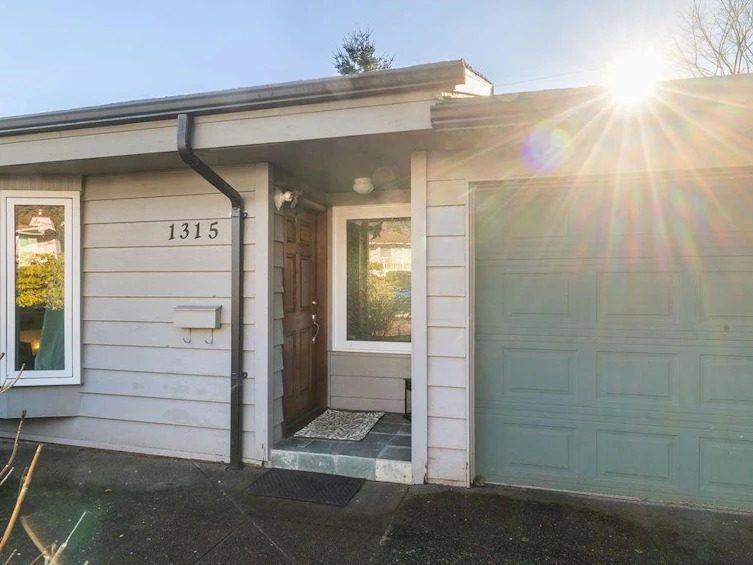 1315 W 15th Street, North Vancouver, BC, V7P 1N1 - 28