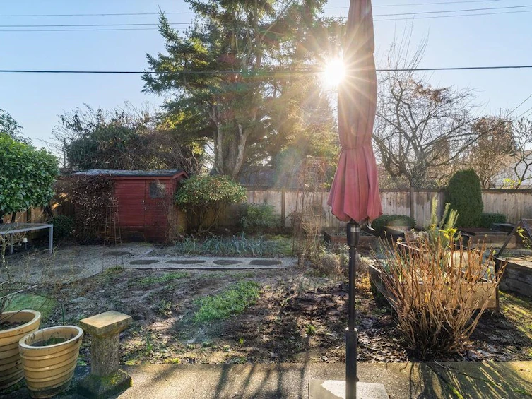 1315 W 15th Street, North Vancouver, BC, V7P 1N1 - 26