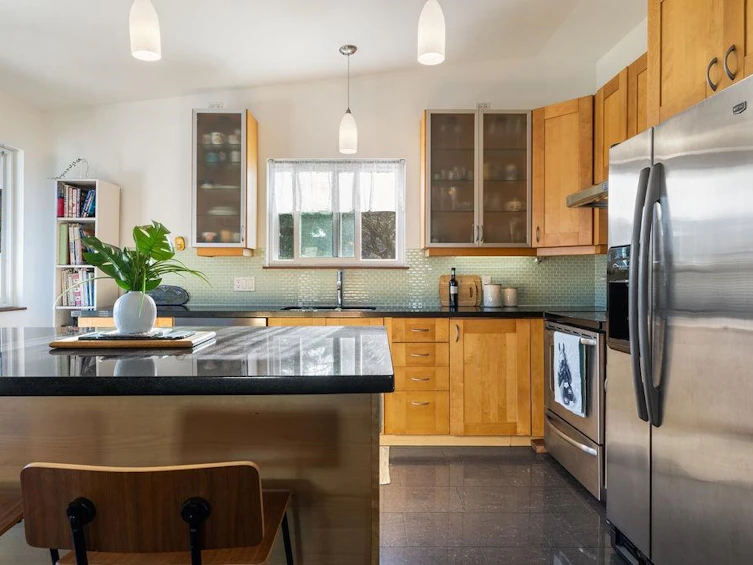 1315 W 15th Street, North Vancouver, BC, V7P 1N1 - 9