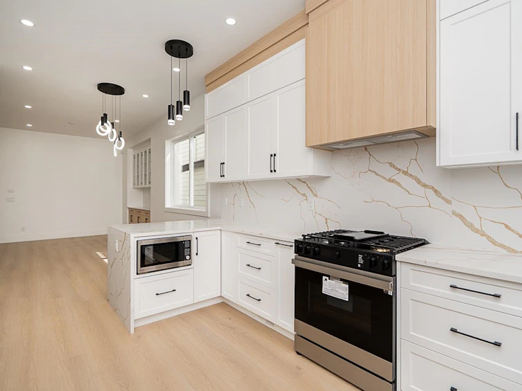 2037 168 Street, Surrey, BC, V3Z 1H1 - 13