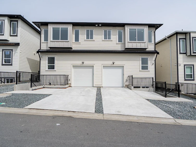 2037 168 Street, Surrey, BC, V3Z 1H1 - 32