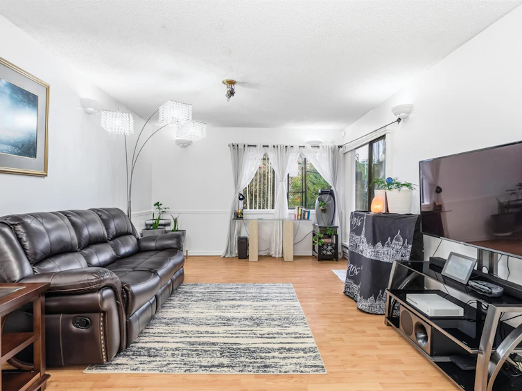 106-10221 133a Street, Surrey, BC, V3T 5J8 - 2