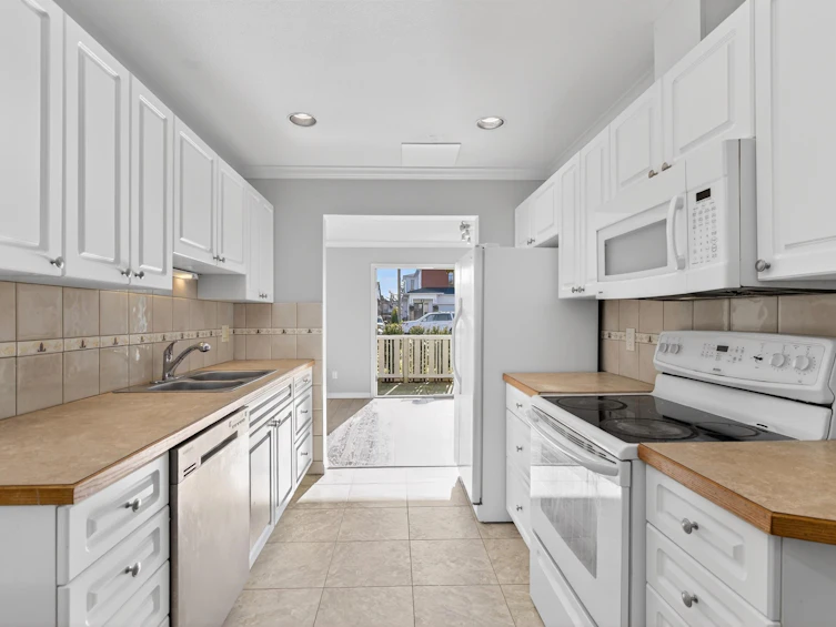 22-19051 119th Avenue, Pitt Meadows, BC, V3Y 2M8 - 12