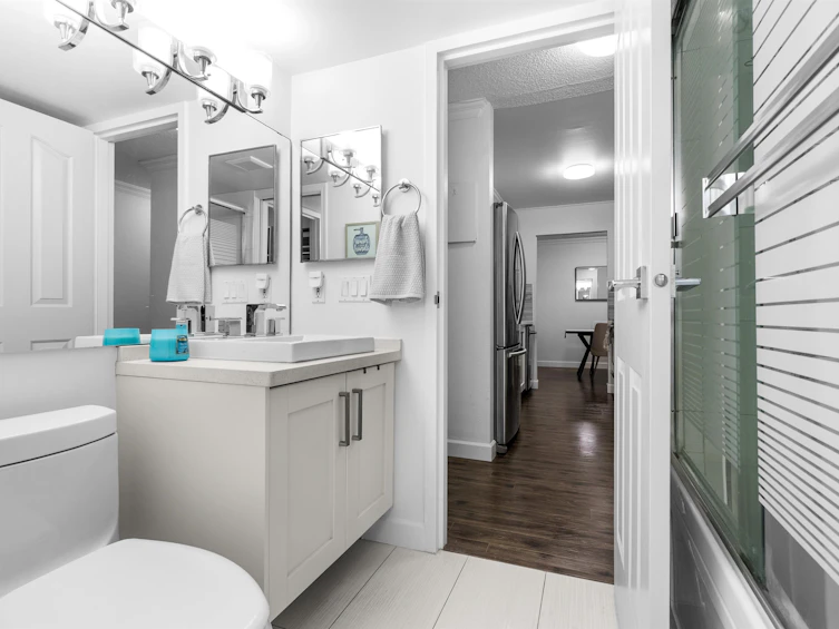 207-8840 No 1 Road, Richmond, BC, V7C 4C1 - 24