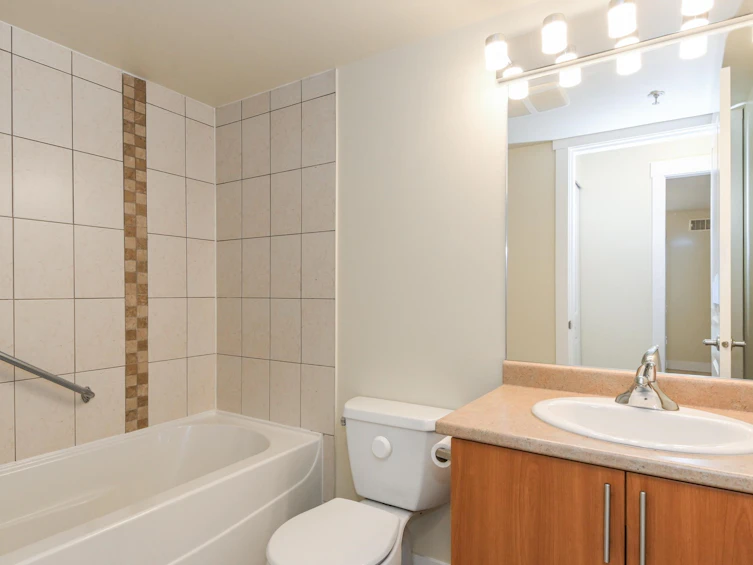 310-17769 57 Avenue, Surrey, BC, V3S 1H1 - 14