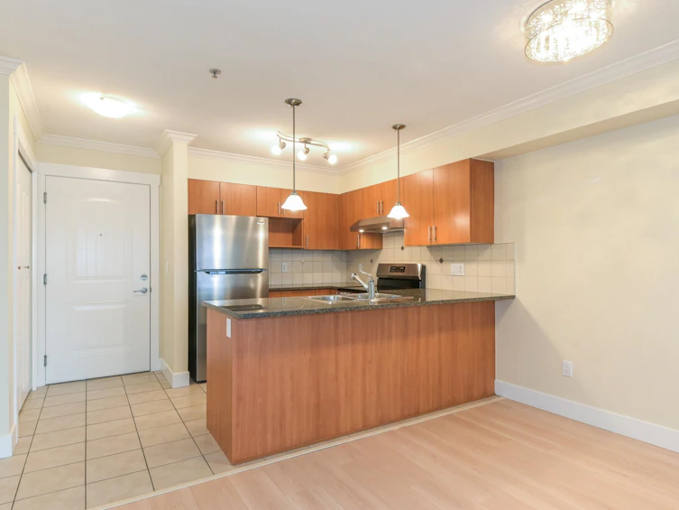 310-17769 57 Avenue, Surrey, BC, V3S 1H1 - 8
