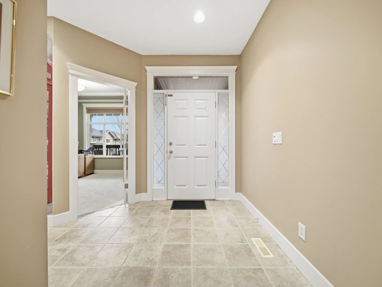 10723 239 Street, Maple Ridge, BC, V2W 0B3 - 11