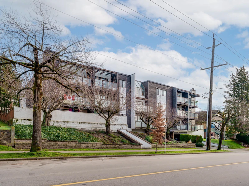 307 - 315 Tenth Street, New Westminster BC V3M 3Y2