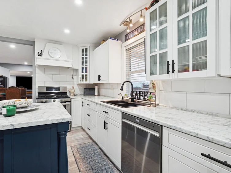 7334 Alder Street, Mission, BC, V2V 3N9 - 10