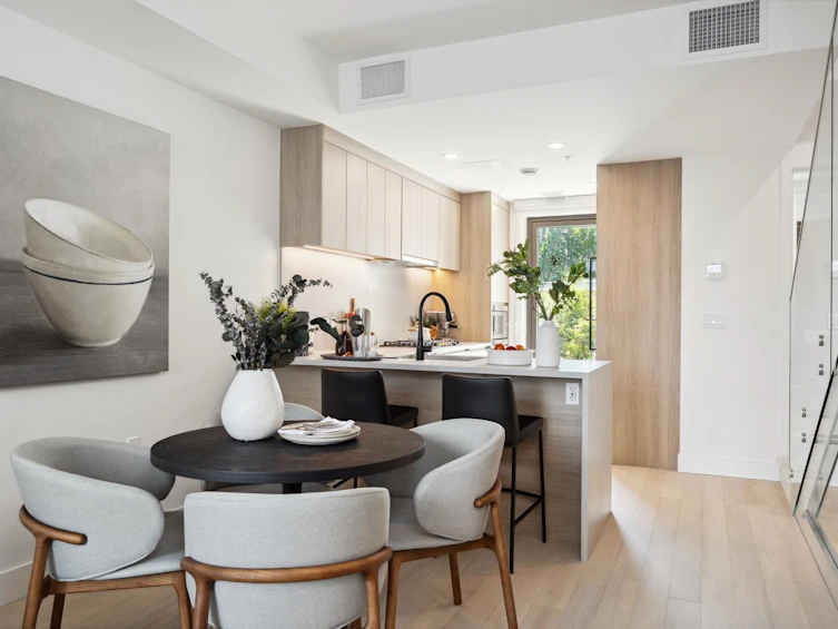 6312 Oak Street, Vancouver, BC, V6M 0E3 - 3