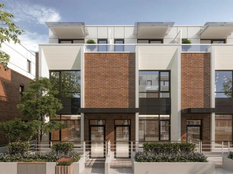 6320 Oak Street, Vancouver, BC, V6M 2W4