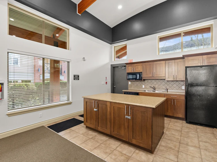 204-15357 17a Avenue, Surrey, BC, V4A 1V4 - 34