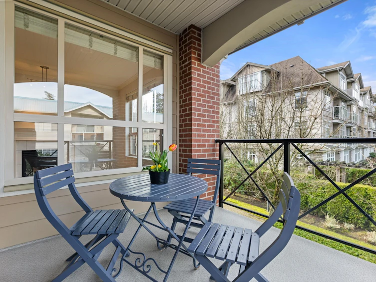 204-15357 17a Avenue, Surrey, BC, V4A 1V4 - 15