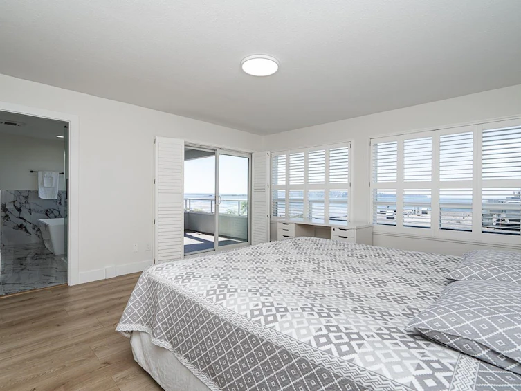 15452 Victoria Avenue, Surrey, BC, V4B 1H3 - 23