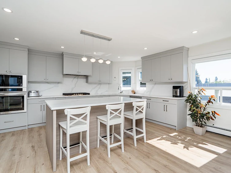 15452 Victoria Avenue, Surrey, BC, V4B 1H3 - 13