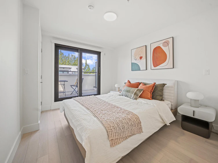 6352 Oak Street, Vancouver, BC, V6M 2W4 - 6
