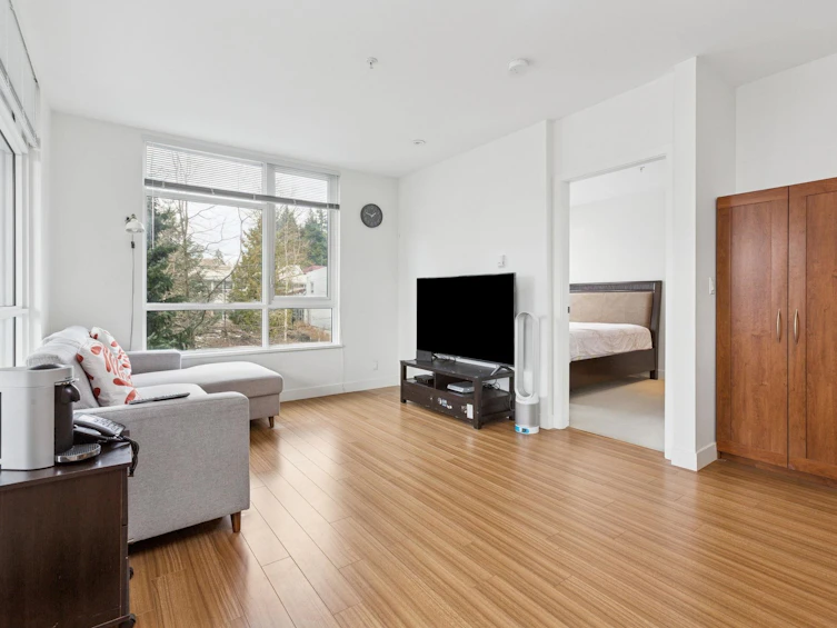 305-9150 University High Street, Burnaby, BC, V5A 0C5 - 3