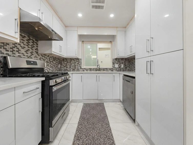 12541 77a Avenue, Surrey, BC, V3W 8P2 - 13