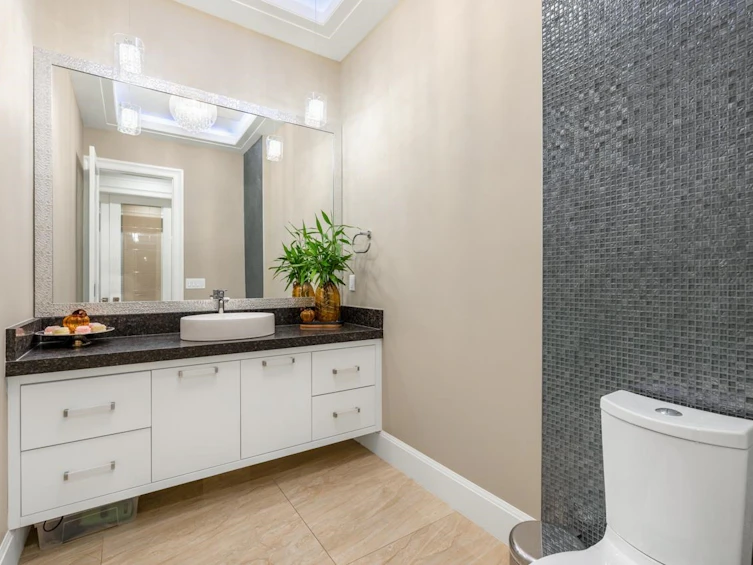 6100 Alta Court, Richmond, BC, V7C 2R4 - 13
