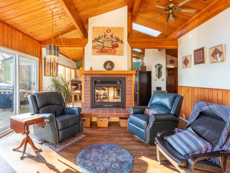4732 Webb Road, Pender Harbour Egmont, BC, V0N 2H1 - 4