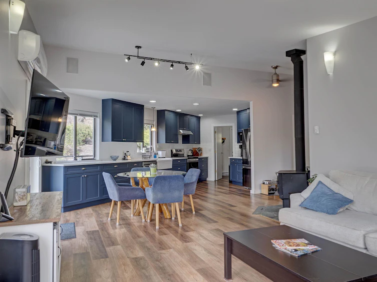 8362 Redrooffs Road, Halfmoon Bay, BC, V7Z 1E5 - 25