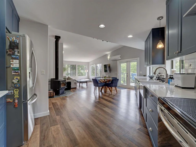 8362 Redrooffs Road, Halfmoon Bay, BC, V7Z 1E5 - 22