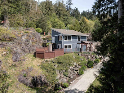 8362 Redrooffs Road - 4