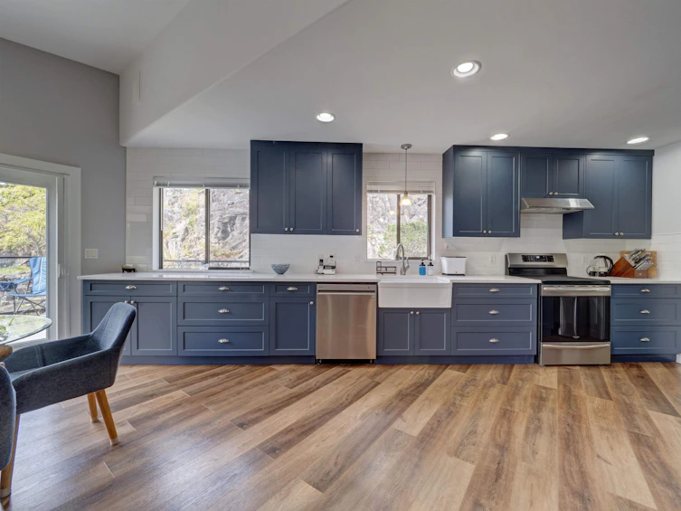 8362 Redrooffs Road, Halfmoon Bay, BC, V7Z 1E5 - 16