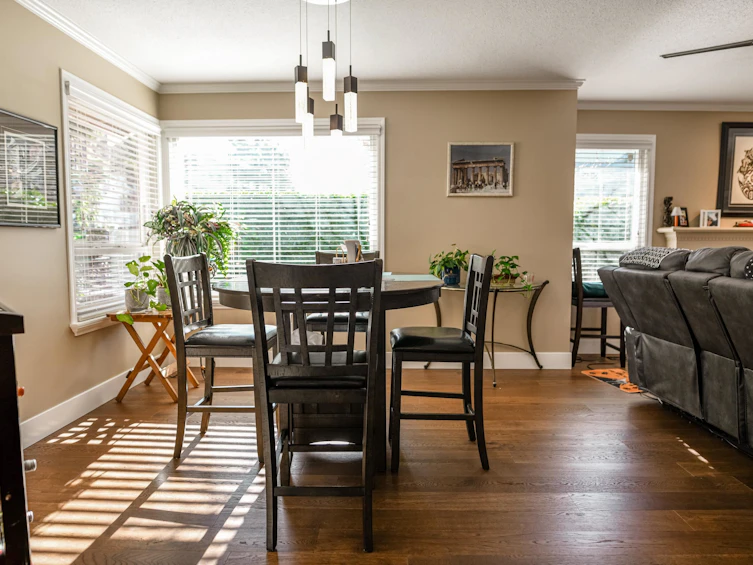 101-15121 19 Avenue, Surrey, BC, V4A 8J3 - 12