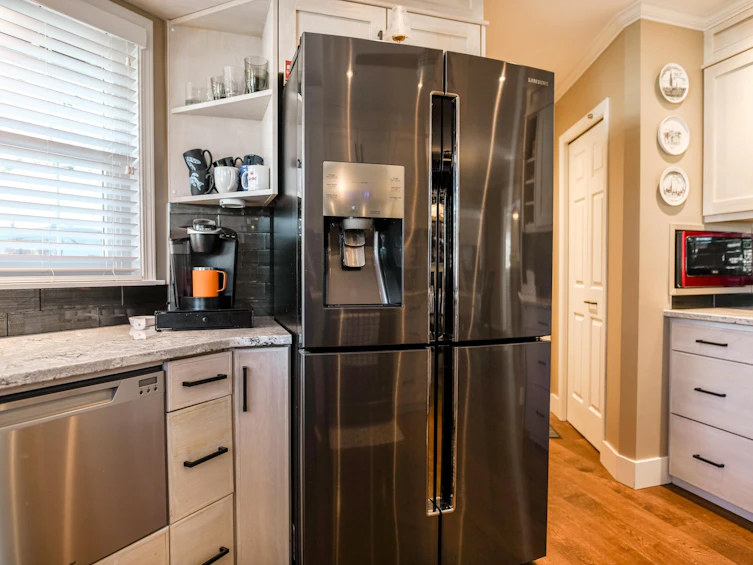 101-15121 19 Avenue, Surrey, BC, V4A 8J3 - 17