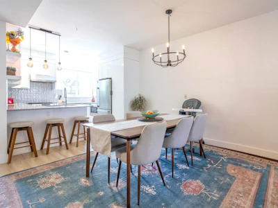 31-18855 72 Avenue - 5