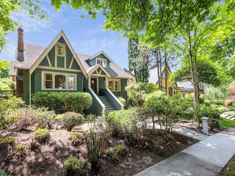 3962 W 22nd Avenue, Vancouver BC V6S 1K1