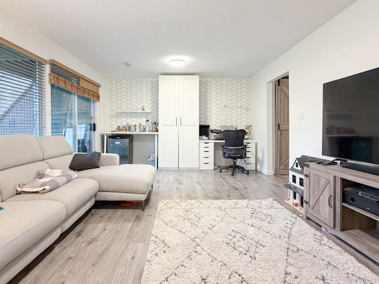 8122 Forest Grove Drive, Burnaby, BC, V5A 4G9 - 22