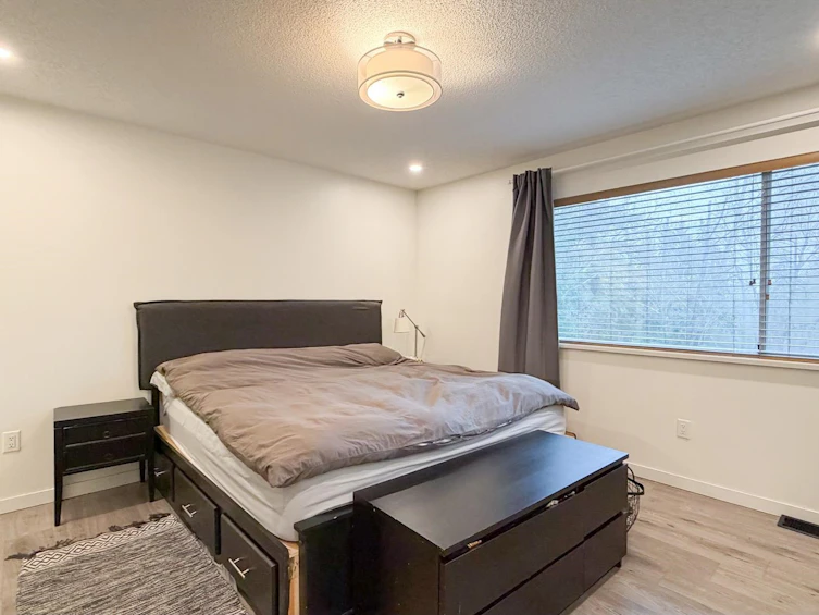 8122 Forest Grove Drive, Burnaby, BC, V5A 4G9 - 12