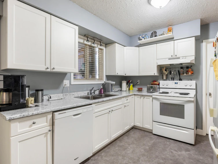 5098 208 Street, Langley, BC, V3A 2J5 - 14