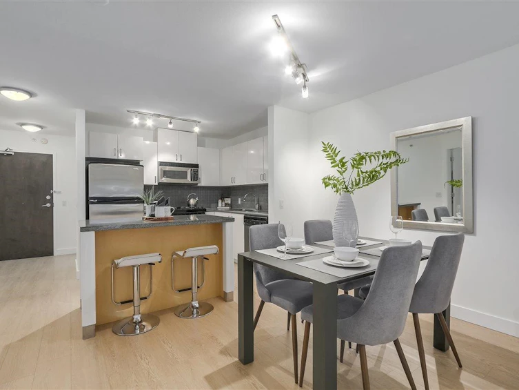 104-175 W 1st Street, North Vancouver, BC, V7M 3N9 - 11