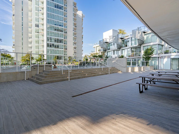 301-4638 Gladstone Street, Vancouver, BC, V5N 0G5 - 23
