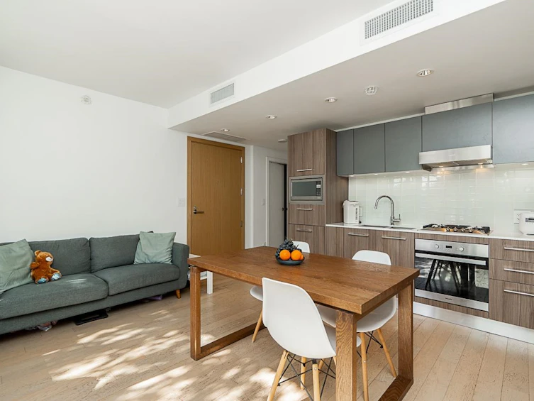 301-4638 Gladstone Street, Vancouver, BC, V5N 0G5 - 7