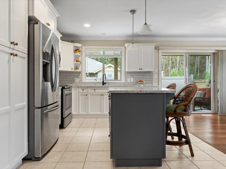 72-46000 Thomas Road, Chilliwack, BC, V2R 5W6 - 9