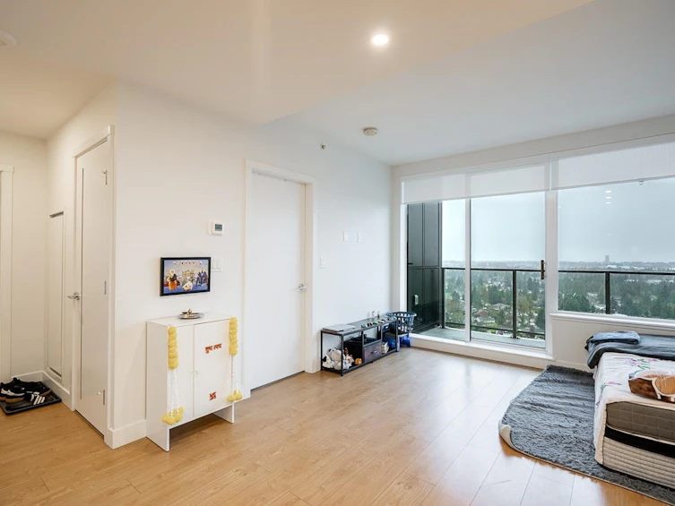 2305-13359 Old Yale Road, Surrey, BC, V3T 0S4 - 11