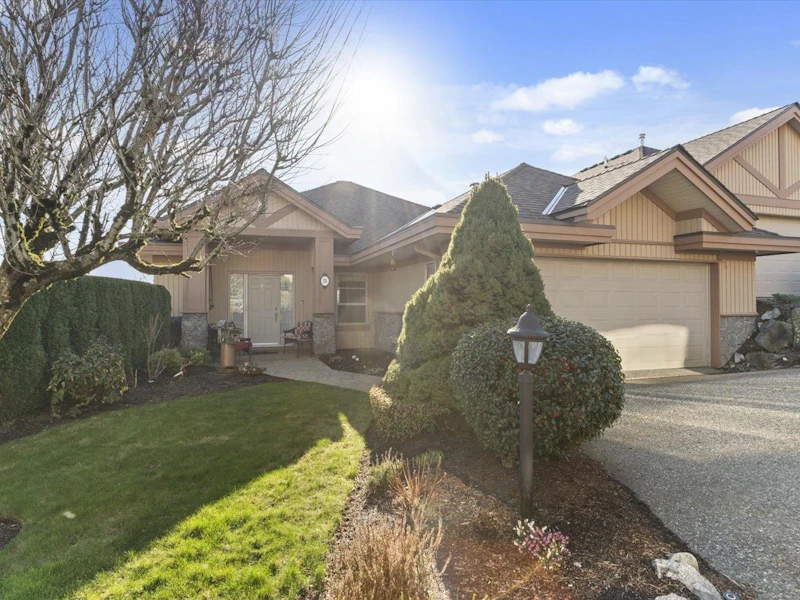 28 - 35931 Empress Drive, Abbotsford BC V3G 2M8