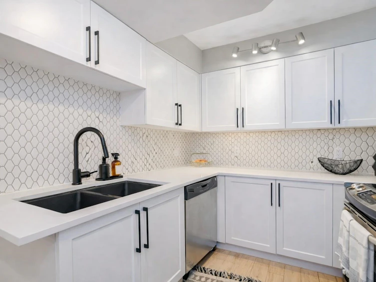 505-488 Helmcken Street, Vancouver, BC, V6B 6E4 - 6